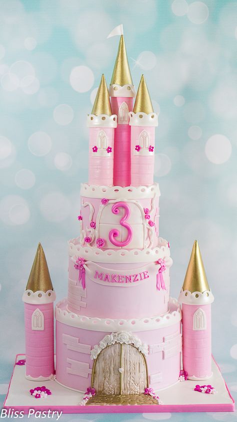 Pink and Gold Princess Castle Cake Castle Birthday Cakes, Pink Princess Party, Prince Cake, Princess Castle Cake, Peppa Pig Cake, Princess Birthday Cake, Castle Cake, Princess Castle, Princess Cake