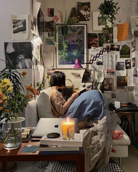 Study sessions hard study aesthetic girls cozy nights Study Room Decor, Aesthetic Rooms, Pretty Room, Dreamy Room, July 7, House Room, Dream Spaces, Room Inspiration Bedroom, Room Ideas Bedroom