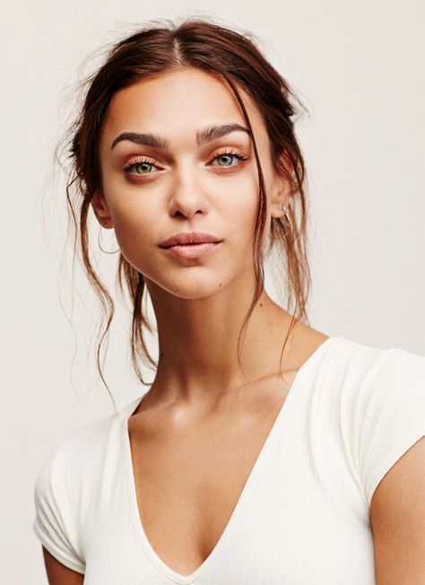 Zhenya Katava, Model Profile, Free People Summer, 얼굴 드로잉, Woman In White, 얼굴 그리기, Female Character Inspiration, Female Face, Frou Frou