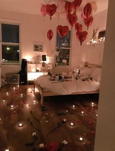 Valentine's Home Decoration, Room Surprise, Romantic Room Surprise, Romantic Room Decoration, Surprise Boyfriend, Birthday Room Decorations, Romantic Date Night Ideas, Romantic Bedroom Decor, Birthday Surprise Boyfriend