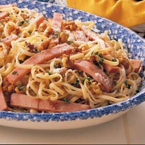 Linguine Recipes, Columbia Missouri, 25 Hours, Ham Recipes, Quick Dinner Recipes, Pork Dishes, Food Magazine, Linguine, Taste Of Home