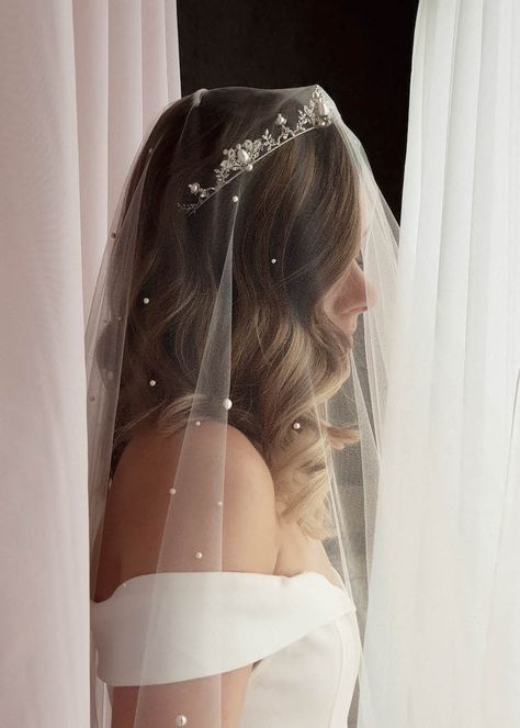 REGAL ROMANCE | A silver wedding tiara with pearls - TANIA MARAS | bridal headpieces + wedding veils Wedding Tiara Veil, Bridal Veils And Headpieces, Wedding Tiara Hairstyles, Wedding Headwear, Long Veil Wedding, Wedding Headpieces, Bride Crown, Bridal Headwear, Bride Tiara