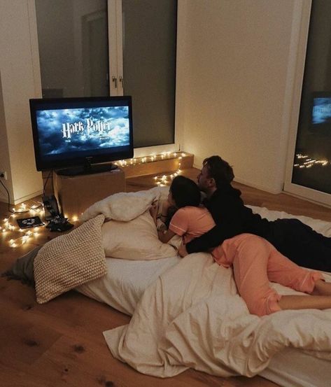 Couples Movie Night, Harry Potter Marathon, Perfect Movie Night, Dream Dates, Cute Date Ideas, Dream Date, Relationship Goals Pictures, Photo Couple, Cute Relationship Goals