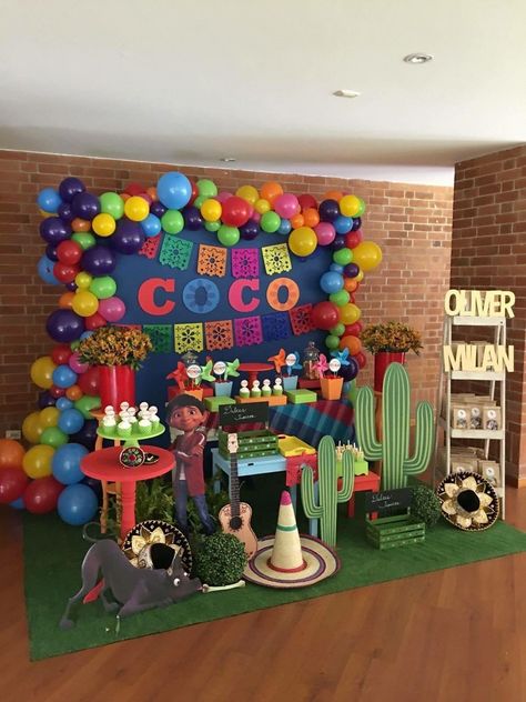 Coco party Disneys Coco Birthday Party, Coco Birthday Decorations, Coco Mexican Theme Party, Coco Movie Decorations, Coco Bday Party Ideas, Coco Movie Birthday Party Ideas, Coco Disney Party Ideas, Coco Disney Birthday Party, Coco Decorations Party