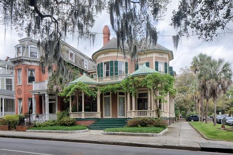 Elkins West Virginia, Woodland California, Captivating Houses, Historic Homes For Sale, Walled Courtyard, Oak Trim, Historic House, Mansions For Sale, Victorian House