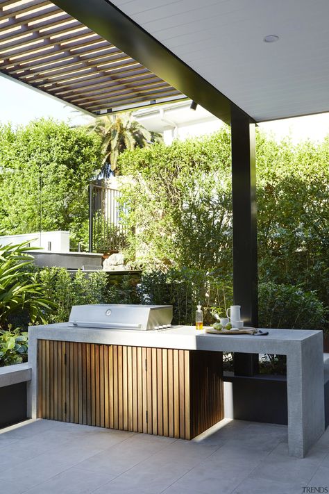 Seamless sanctuary - Gallery - 4 | Trends Outdoor Barbeque Area, Pool House Cabana, Concrete Outdoor Kitchen, Outdoor Bbq Area, Patio Grill, Outdoor Barbeque, Modern Outdoor Kitchen, Outdoor Bbq Kitchen, Built In Bbq