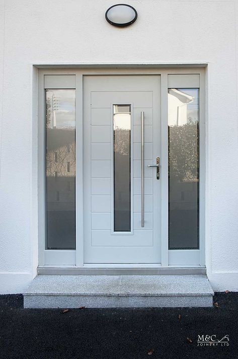 Front Door Ideas, White Front Door, Composite Front Door, Doors Interior Modern, Modern Front Door, Door Entrance, Front Door Entrance, External Doors, Door Ideas