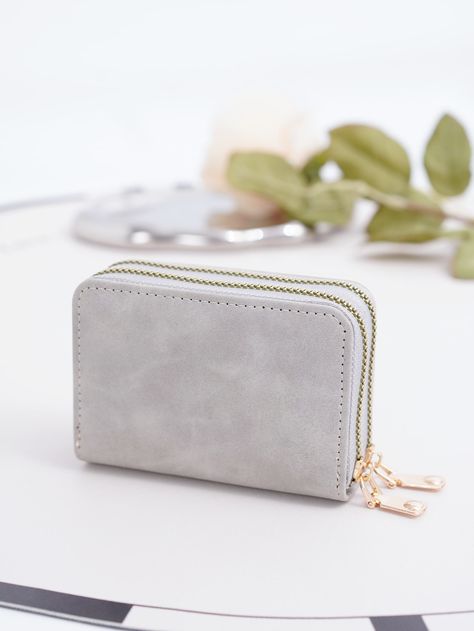 Minimalist Organization, Money Wallet, Cute Wallets, Daily Gift, Classic Card, Card Organizer, Wallet Gifts, Friends Mom, Zipper Wallet