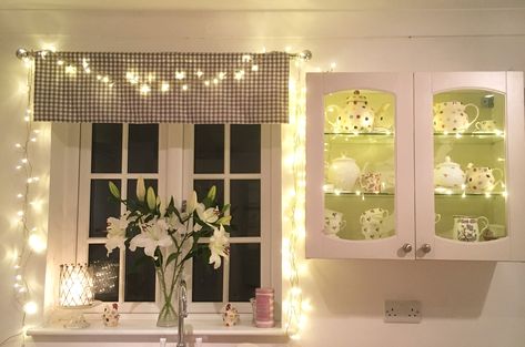 Kitchen fairy light madness! Can’t get enough of them Fairy Lights Kitchen Window, Fairy Lights Kitchen Ideas, Fairy Lights In Kitchen, Kitchen Window Lighting, Cupboard Lights, Kitchen Window, Cute Kitchen, Terrace House, Kitchen Cupboards