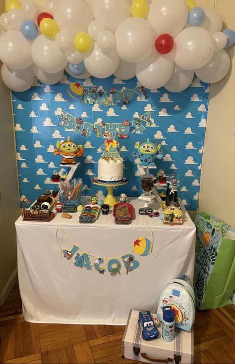 Pixar Themed Birthday Party, Kids Events Ideas, Pixar Party, Pixar Pier, Disney Easter, Story Birthday, Toy Story Birthday Party, Toy Story Birthday, Disney Party