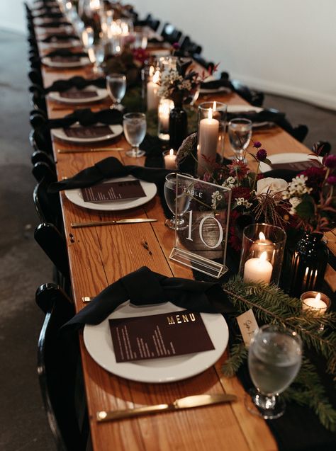 Wedding a The Bindery Event Space // McMinnville, Oregon — Corrie Mahr Photography - Oregon Wedding Photographer Moody Fall Wedding, Dark Romantic Wedding, Mcminnville Oregon, Friendsgiving Dinner Party, Friendsgiving Dinner, Wedding Moodboard, Table Scapes, December Wedding, White Napkins