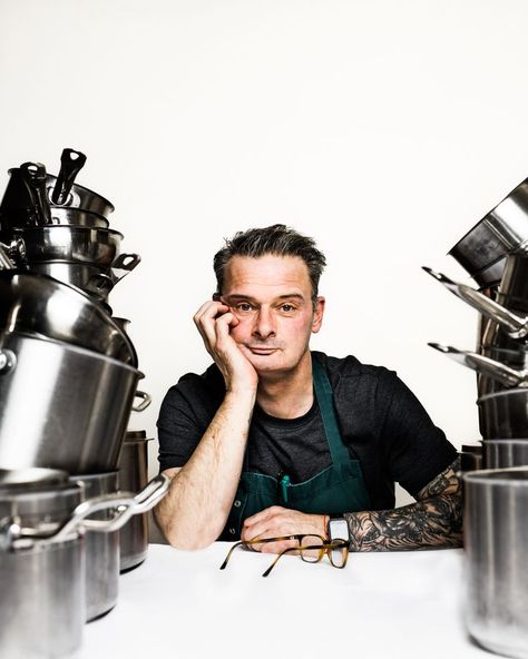 A stylised environmantal portrait of Darren Kerley - head chef at Hotel Meudon Kitchen portrait. Kitchen Portrait, Fine Dining Photography, Chef Portrait, Chef Pictures, Cooking Photography, Man Cooking, Food Photoshoot, Private Chef, Personal Chef