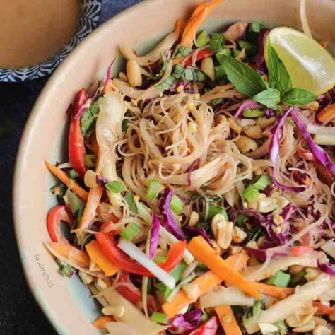 Noodle Salad With Peanut Sauce, Salad With Peanut Sauce, Vermicelli Salad, Thai Noodle Salad, Noodle Salad Cold, Thai Peanut Sauce, Gluten Free Noodles, Vermicelli Noodles, Noodle Salad