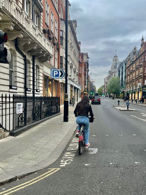 Cycling in Fitzrovia, Cycling in London September Moodboard, Cycling In London, March Break, London Girl, London Vibes, Bike Aesthetic, Living In England, London Baby, London Aesthetic