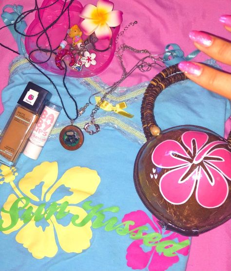 Gyaru Aesthetic, No Ordinary Girl, Coconut Dream, Tropical Girl, Barbie Summer, Malibu Barbie, Y2k Summer, Island Girl, Summer Feeling