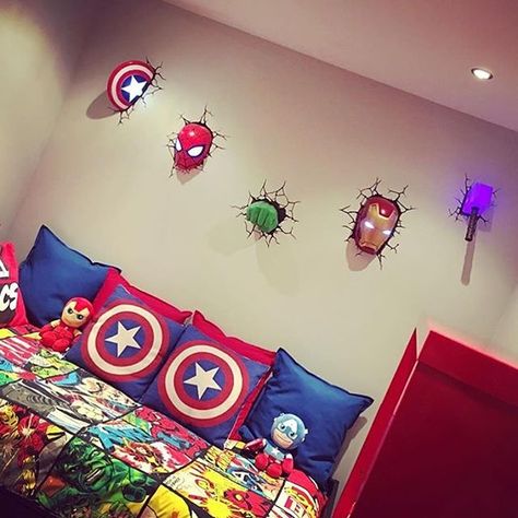 Check out this awesome Marvel themed room! Thanks for the tag @laurynhan Avengers Bedroom Decor, Marvel Themed Room, Marvel Room Decor, Avengers Room Decor, Avengers Bedroom, Marvel Decor, Marvel Bedroom, Avengers Room, Marvel Room