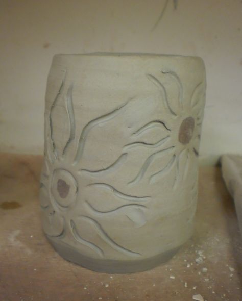 Experimenting with Incising and Inlay on simple wheel thrown cylinder Slab Cylinder Ideas, Clay Cylinder Ideas, Cylinder Ceramic Ideas, Ceramic Cylinders, Thrown Ceramics, Future Artist, Advanced Ceramics, Clay Crafts Air Dry, Ceramics Ideas