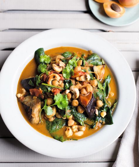 Amelia Freer, Aubergine Curry, Chickpea Curry Recipe, Roasted Fennel, Spinach Curry, Hearty Chicken, Winter Dishes, Lentil Stew, Chickpea Recipes