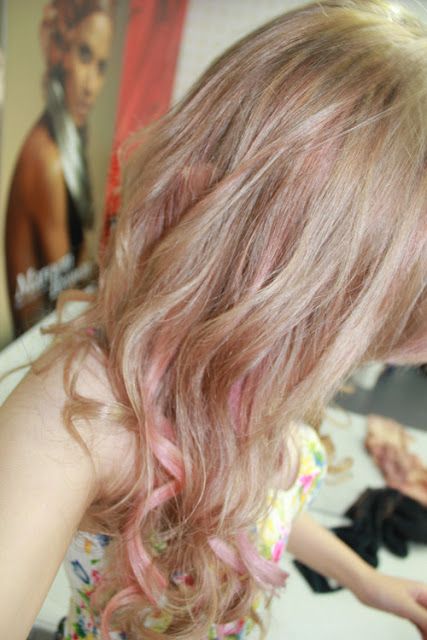 *☆ Stella Lee's Blog ☆* Platinum Blonde Hair With Pink, Blonde With Pink Highlights, Stella Lee, Pink Peekaboo, Blonde Hair With Pink, Fall Blonde Hair Color, Men With Beards, Fall Blonde Hair, Peekaboo Highlights