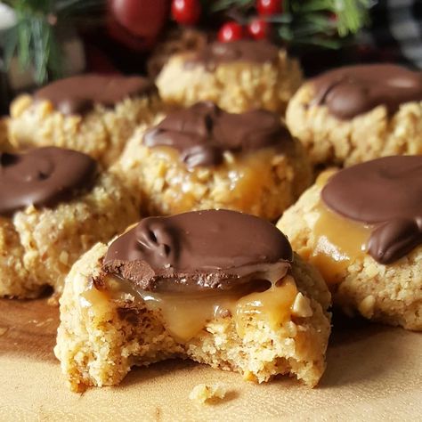 Turtle Thumbprint Cookies Recipe, Turtle Thumbprint Cookies, Thumbprint Cookie Recipe, Thumbprint Cookie, National Cookie Day, Keto Christmas Cookies, Turtle Cookies, Low Carb Ice Cream, Thumbprint Cookies Recipe