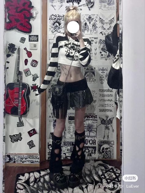 Vkei Outfits Female, Cutesy Aesthetic Outfits, Alt Person, Vkei Outfits, Aesthetic Female, 23 Fashion, Outfits Female, Fun Outfits, Kawaii Clothing