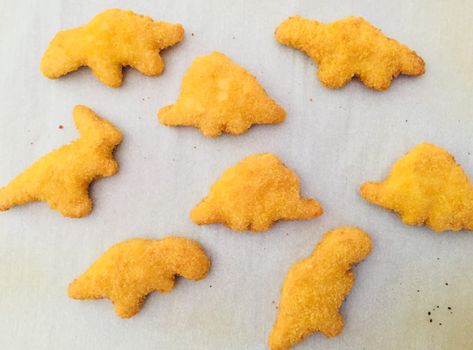 Dino Nuggets are perfect for Dinosaur Week! Diy Summer Camp, Dinosaur Week, Dino Nuggets, Simple Crafts, Diy Summer, Fun Easy Crafts, Dinosaur Toys, First Week, Fun Easy