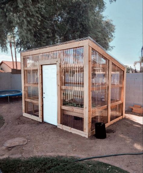 Build Garden Shed, Lean Too Greenhouse, Corrugated Greenhouse Diy, Diy Greenhouse From Pallets, Small Lean To Greenhouse Diy, Easy To Build Greenhouse, Do It Yourself Greenhouse How To Build, Diy Garden Greenhouse Ideas, Cool Greenhouse Ideas