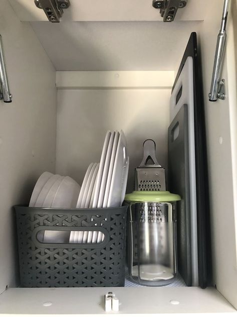 #organization #organizer #storage Rangement Caravaning, Camper Storage Ideas Travel Trailers, Camper Organization Rv Living, Camper Organization Travel Trailers, Caravan Storage, Rv Interior Remodel, Camper Trailer Remodel, Camper Organization, Camper Hacks