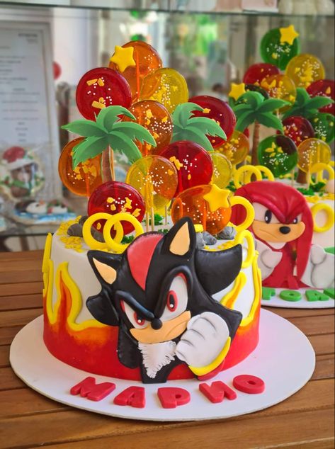 Shadow The Hedgehog Cake Ideas, Sonic Shadow Cake, Shadow The Hedgehog Cake, Shadow Cake, Sonic Cake, Hedgehog Cake, Shadow Sonic, Birthday 4, Sonic Party