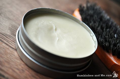 Make your own super-nourishing hair balm School Beauty, Star Pics, Homemade Spa, Homemade Goodies, Homemade Cosmetics, Hair Balm, Homemade Hair, Homemade Stuff, Diy Kosmetik