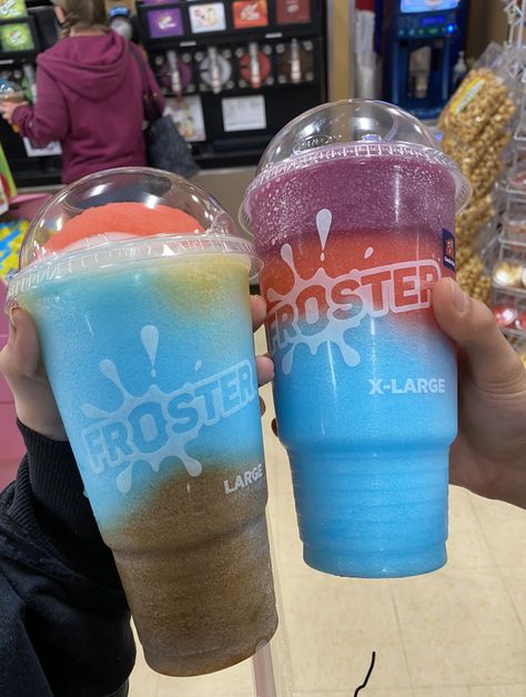 7/11 Snacks, Gas Station Slushie, Icee Slushie Aesthetic, Slushie Aesthetic, Slushies Aesthetic, Summer Slushies, Summer Activities With Friends, Gas Station Snacks, Slush Ice