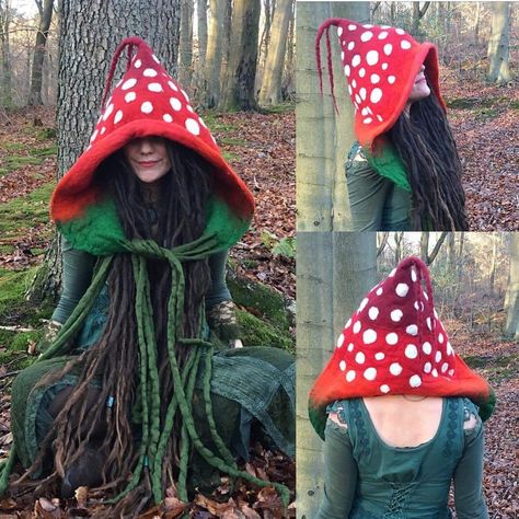 Fantasy Hood, Mushrooms Toadstools, Mushroom Costume, Tovad Ull, Costume Carnaval, Felted Hat, Fly Agaric, Diy Kostüm, Mushroom Hat