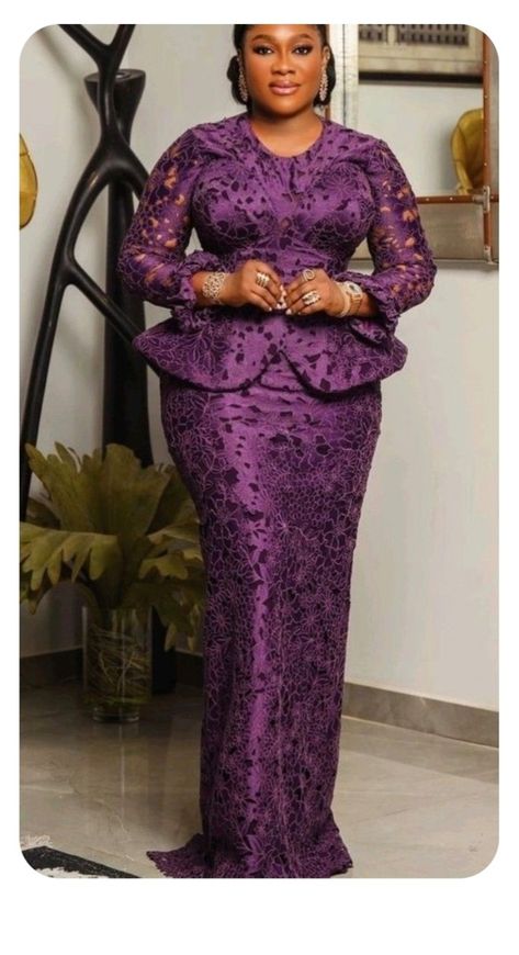 Lace Skirt And Blouse Styles, Lace Blouse Styles, Lace Skirt And Blouse, Skirt And Blouse Styles, Lace Dress Classy, African Party Dresses, Nigerian Lace Styles Dress, Nigerian Lace Styles, African Attire Dresses