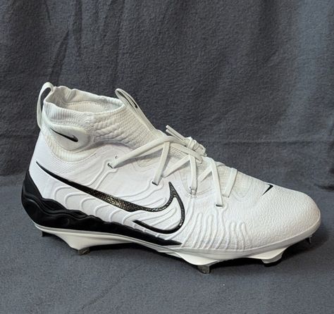 Nike Alpha Huarache NXT Metal Baseball Cleats Mens 13 White Black DJ6517-101 Baseball Cleats, Triple Crown, Nike React, White Black, White And Black, Baseball, Nike, White, Black