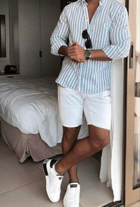 Men's Casual Style Summer, Summer Look Men Outfit Ideas, Men Summer 2023 Outfit, Summer Outfits For Men 2023, Summer In Italy Outfits Men, Men Stylish Dress Summer, Men Looks Summer, Mens Outfits 2023 Summer, Summer Outfits Men College