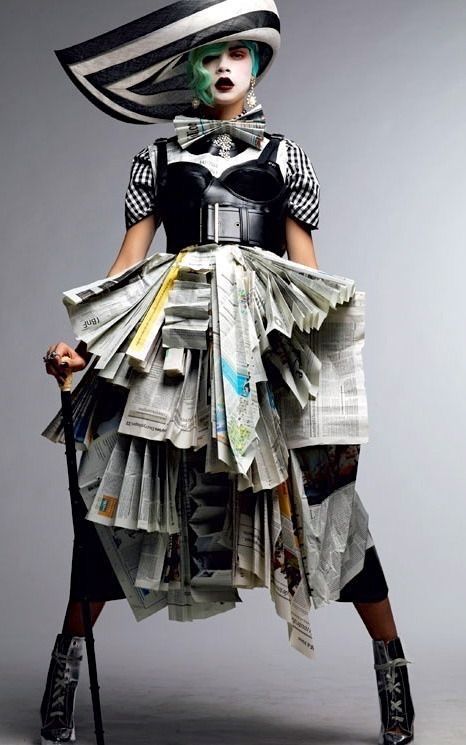 Odd Dresses, Editorial Vogue, Mode Editorials, Paper Fashion, Paper Dress, Weird Fashion, Vogue Japan, Recycled Fashion, Avant Garde Fashion