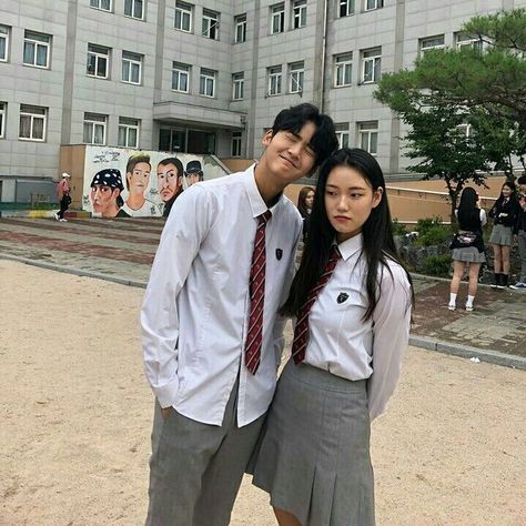 Korean Uniform School, Korean School, High School Uniform, Korean Student, School Uniform Fashion, School Uniform Outfits, Korean Best Friends, Yennefer Of Vengerberg, Boys School Uniform