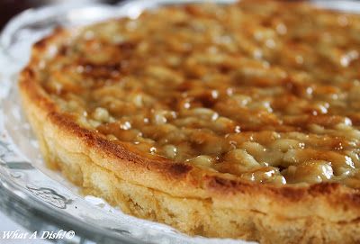 What A Dish!: Torta de Amêndoa- Portuguese Almond Tart Coconut Tart Recipe, Bakewell Tart Recipe, Almond Tart Recipe, Portuguese Tarts, Portuguese Dessert Recipes, Almond Desserts, Coffee And Walnut Cake, Coconut Tart, Almond Tart