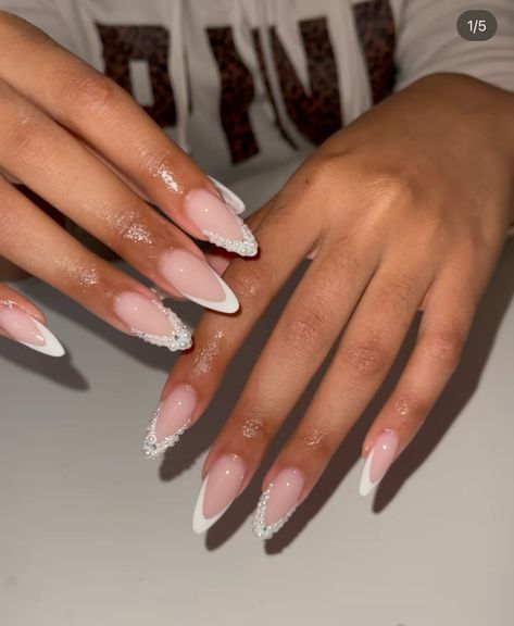 French Tip Nail Art, Bridal Nails Designs, Acrylic Toe Nails, French Manicure Nails, Diy Acrylic Nails, French Tip Acrylic Nails, French Acrylic Nails, Short Square Acrylic Nails, Pearl Nails