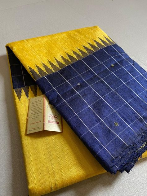 Indian Flag Colors, Raw Silk Saree, Wedding Silk Saree, Contrast Blouse, Pattu Sarees, Raw Silk, Silk Saree, Silk Sarees, Hand Weaving