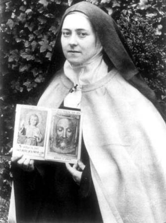 Catholic Pictures, Saint Teresa, St Therese Of Lisieux, Religious Pictures, Thérèse Of Lisieux, Jesus Face, Bride Of Christ, St Therese, Child Jesus