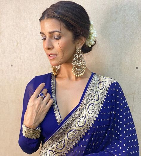 Nimrat Kaur (@nimratofficial) • Instagram photos and videos Elegant Half Bath, Paithani Blouse Design, Half Bath Makeover, Blue Sarees, Blouse Design Aari Work, Nimrat Kaur, Paithani Blouse, Saree Paithani, Blouse Maggam Work