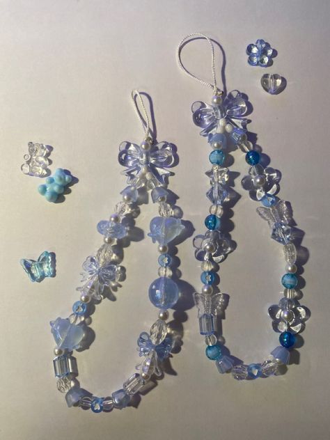 Beaded Phone Charms Blue, Blue Phone Strap Beads, Phone Charms Aesthetic Blue, Blue Phone Charms Aesthetic, Phonestrap Ideas, Gantungan Hp Manik-manik, Blue Phone Charm, Phone Charms Aesthetic, Phone Strap Beads