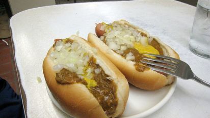 Copycat Lafayette Coney Island Hot Dog Chili Sauce Detroit Style Recipe - Food.com Coney Dog Sauce, Coney Island Hot Dog, Coney Sauce, Hot Dog Chili Sauce, Chili Fries, Hot Dog Sauce, Coney Dog, Chili Dog, Hot Dog Chili