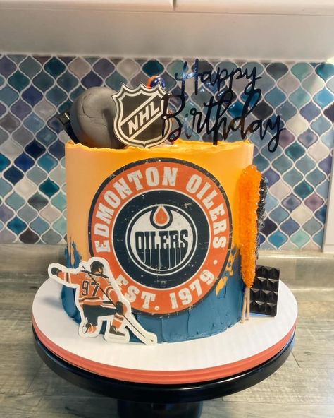 A big shoutout to @Cakes & Bakes by Ray est 2020 for this NHL Edmonton Oilers-themed creation! 🏒  🎂 The detailing is incredible! Great job!  . . . #NHL #EdmontonOilers #edibleimage #edibleimages #cakedecorator #cakedecorating #edibleprintcakes #theedibleimage #edibleimagecakes #edibleimagescake #cakewithedibleimage #ediblecakeimages #edibleimagecaketopper #edibleimagecaketoppers  #cakedecoratorsofinstagram #edibleprints #edibleprint #cakespiration #icingsheets #trendycake Nhl Cake, Edible Image Cake Topper, Best Edibles, Edible Image Cake, Edible Printing, Icing Sheets, Edmonton Oilers, Edible Images, Great Job