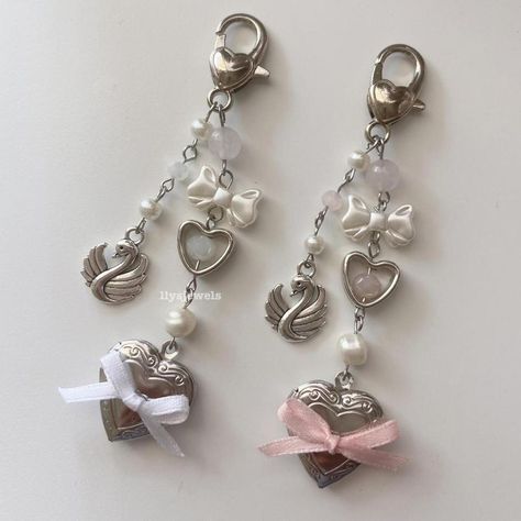 matching locket set ₊ ⊹♡₊˚ 🦢・₊✧

made with high... - Depop Locket Keychain, Jewelry Aesthetic, Necklace Charms, Coquette Pink, Phone Charms, Crafts Jewelry, Diy Crafts Jewelry, Heart Locket, Cool Necklaces