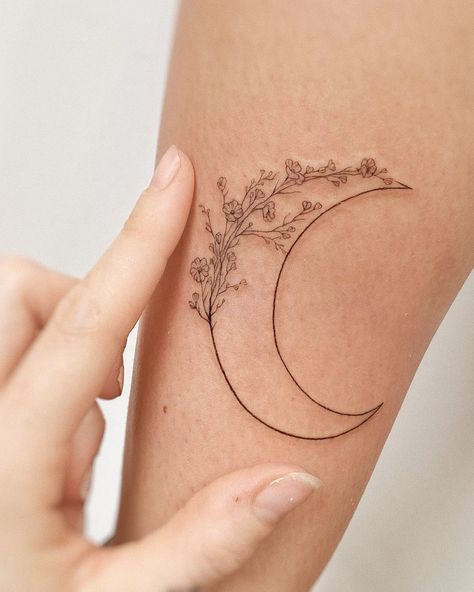 Moon Mom Tattoo, Moon Tattoo With Lavender, Fine Moon Tattoo, Carnation Moon Tattoo, Sun And Moon Tattoo Floral, Moon Lavender Tattoo, Moon With Birth Flowers Tattoo, Moon Bee Tattoo, Birth Flower Moon Tattoo