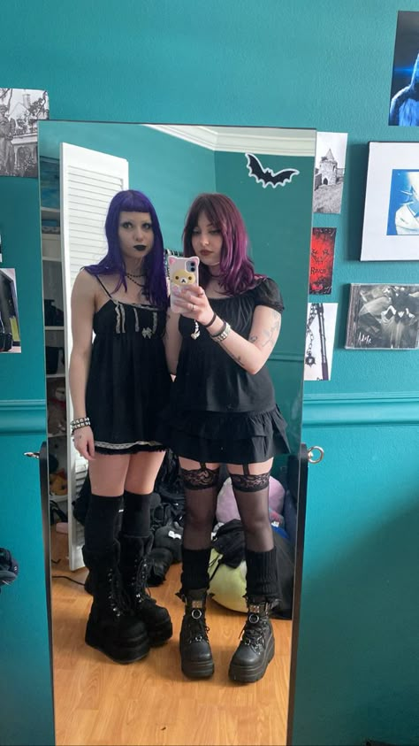 Goth Pierce The Veil Concert Outfits, Pierce The Veil Outfits Concert, Pierce The Veil Outfit Ideas, Ptv Concert Outfit, Pierce The Veil Concert Outfit, Goth Hippie Outfits, Emo Concert Outfit, Goth Concert Outfit, Ptv Concert