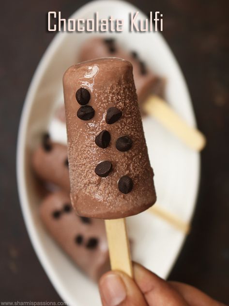 chocolate kulfi recipe Chocolate Kulfi Recipe, Chocolate Kulfi, Kulfi Recipe, Ice Cream Pops, Witch Cottage, Homemade Ice Cream Recipes, Ice Cream Stick, Choco Chips, Love Ice Cream