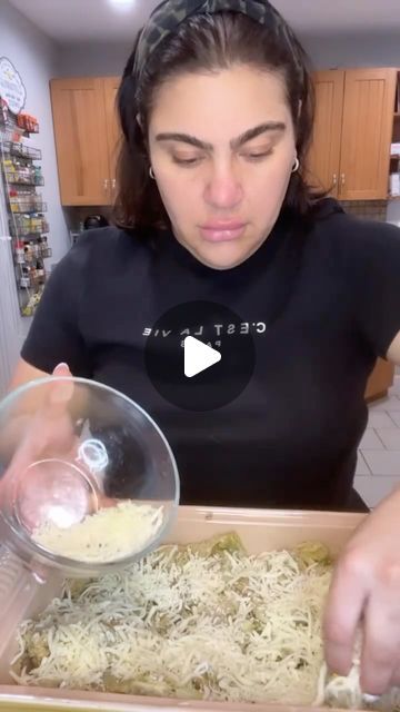 1,140 likes, 38 comments - leahscucina on November 22, 2023: "#repost - Artichoke Casserole ♥️ #holiday #cooking #foodie". Artichoke Casserole Leah Victoria, Artichoke Heart Casserole, Artichoke Casserole With Mozzarella, Artichoke Casserole Italian, Stuffed Artichoke Casserole, Artichoke Casserole Recipes, Artichoke Casserole, Baked Artichoke, Sandwich Sides